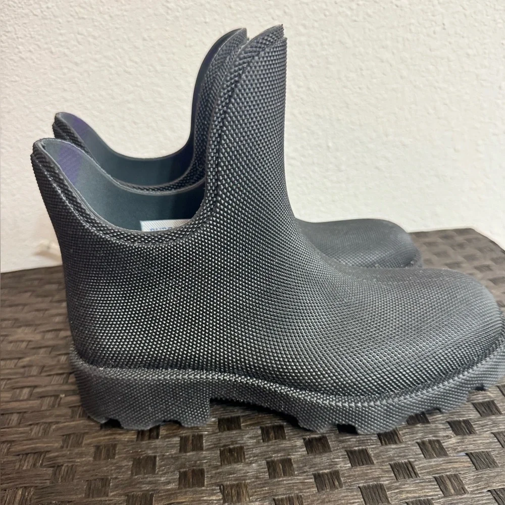 Burberry Marsh Slip On Ankle Rain Boot - Picture 3 of 7